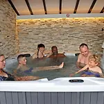 Potter's Place By Ardenne Places *