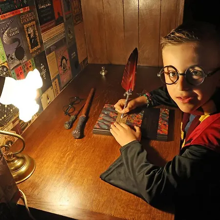 Potter's Place By Ardenne Places 펜션 테욱스