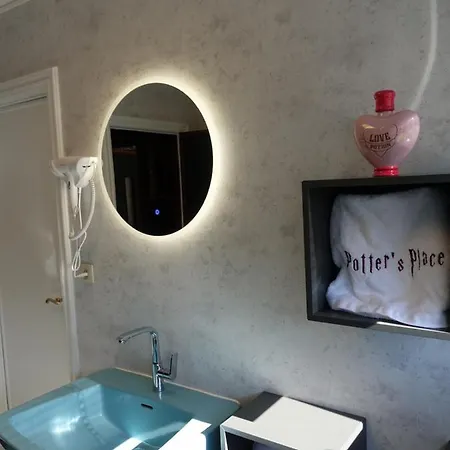 Potter's Place By Ardenne Places 펜션 *