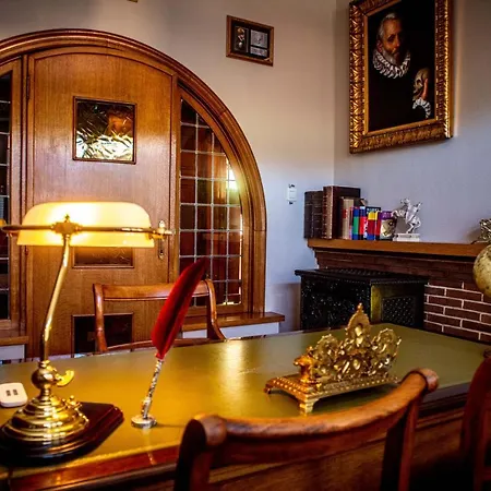 펜션 Potter's Place By Ardenne Places 테욱스