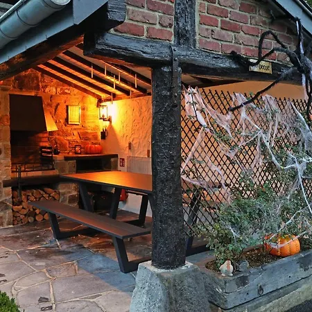 펜션 Potter's Place By Ardenne Places 테욱스