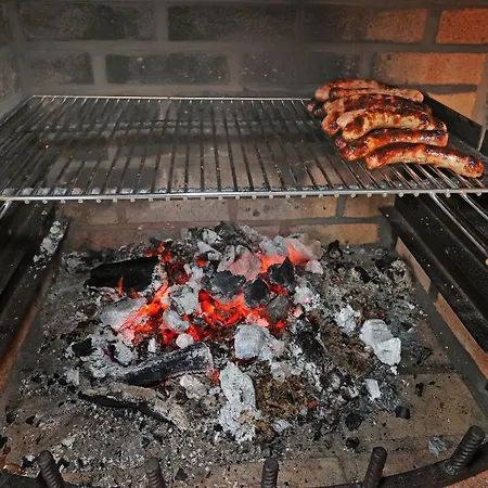 펜션 Potter's Place By Ardenne Places 테욱스